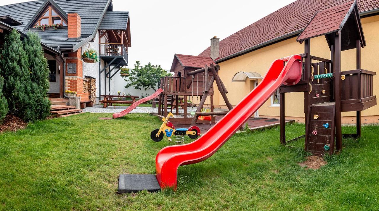 Penzion U Kaplicky Mala Hrastice Exterior photo